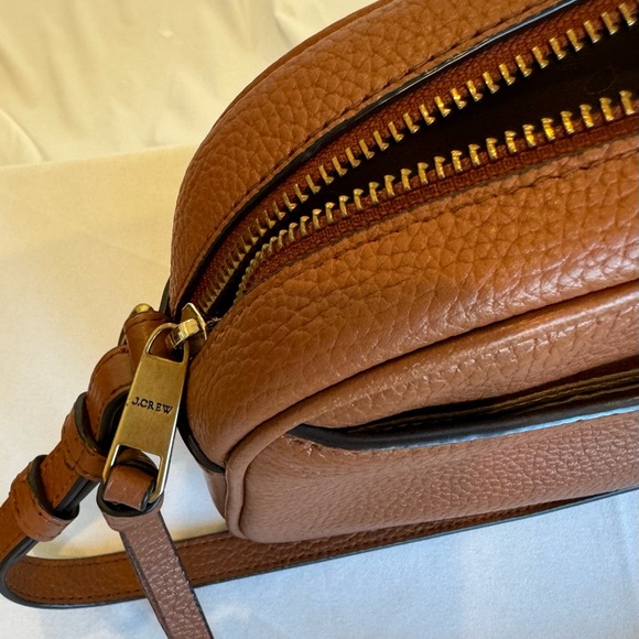 J Crew small pebbled leather crossbody bag in very good, clean condition. - Picture 5 of 11